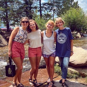 Meet your Posher, Ellen